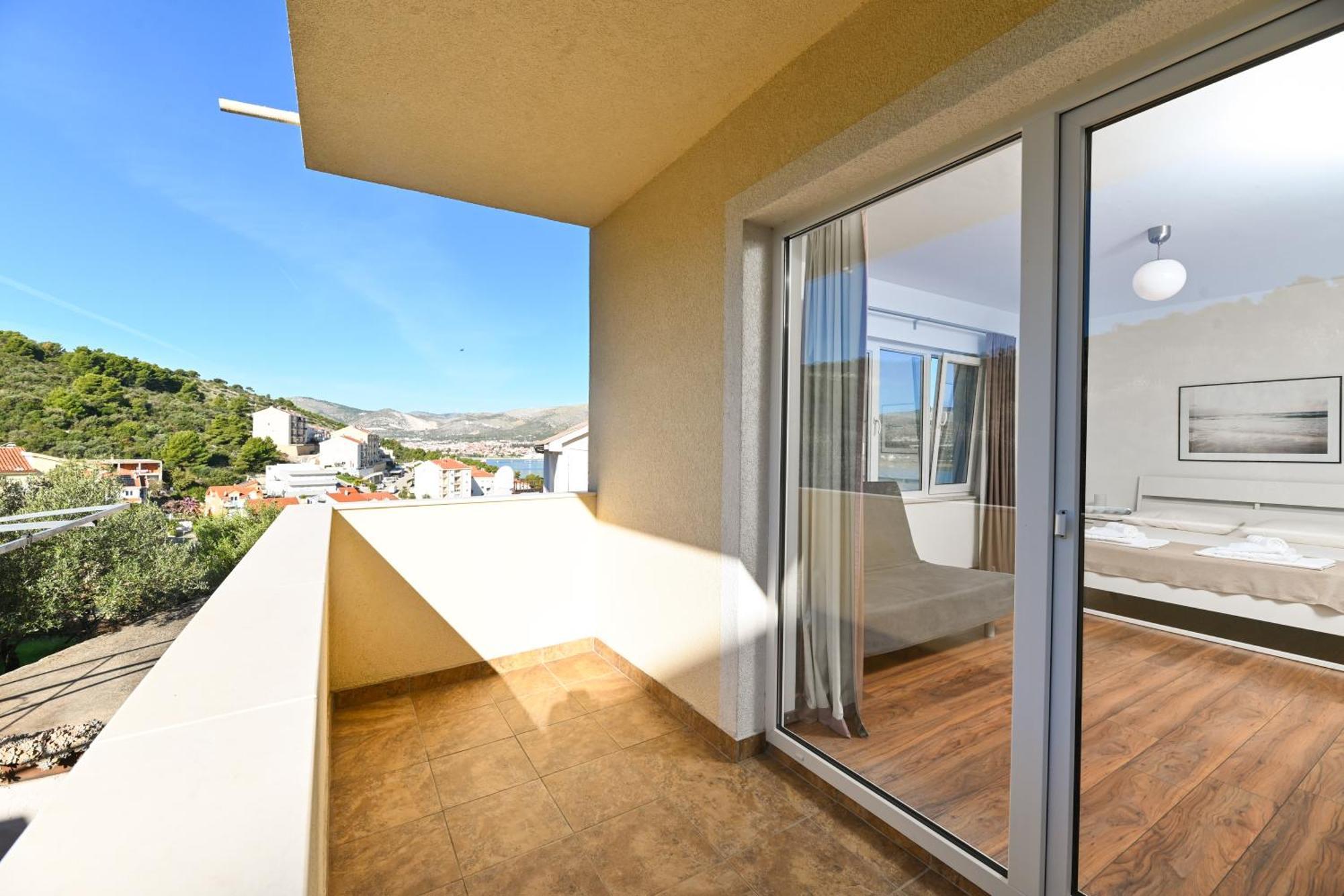 Apartments Bluesky Trogir Luaran gambar